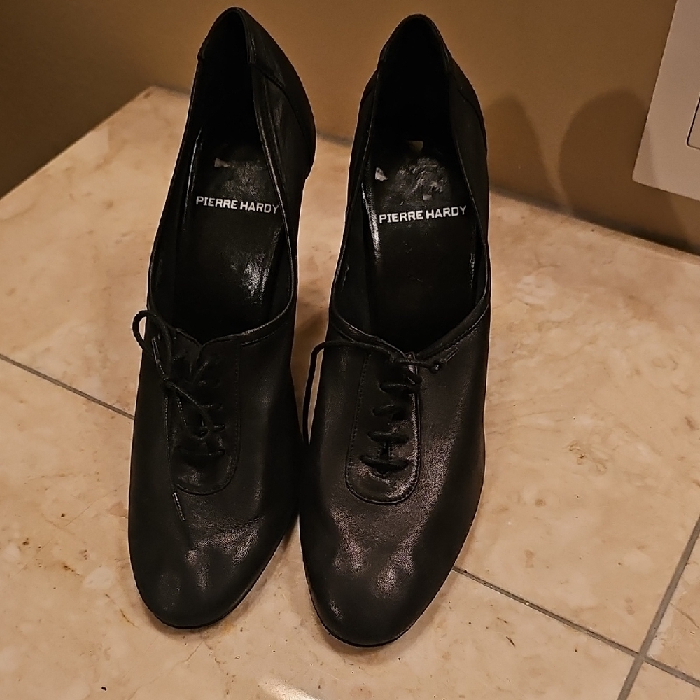 Pierre Hardy Elegant Black Lace-Up Heels